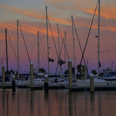 Holiday Inn Corpus Christi Downtown Marina By Ihg Экстерьер фото