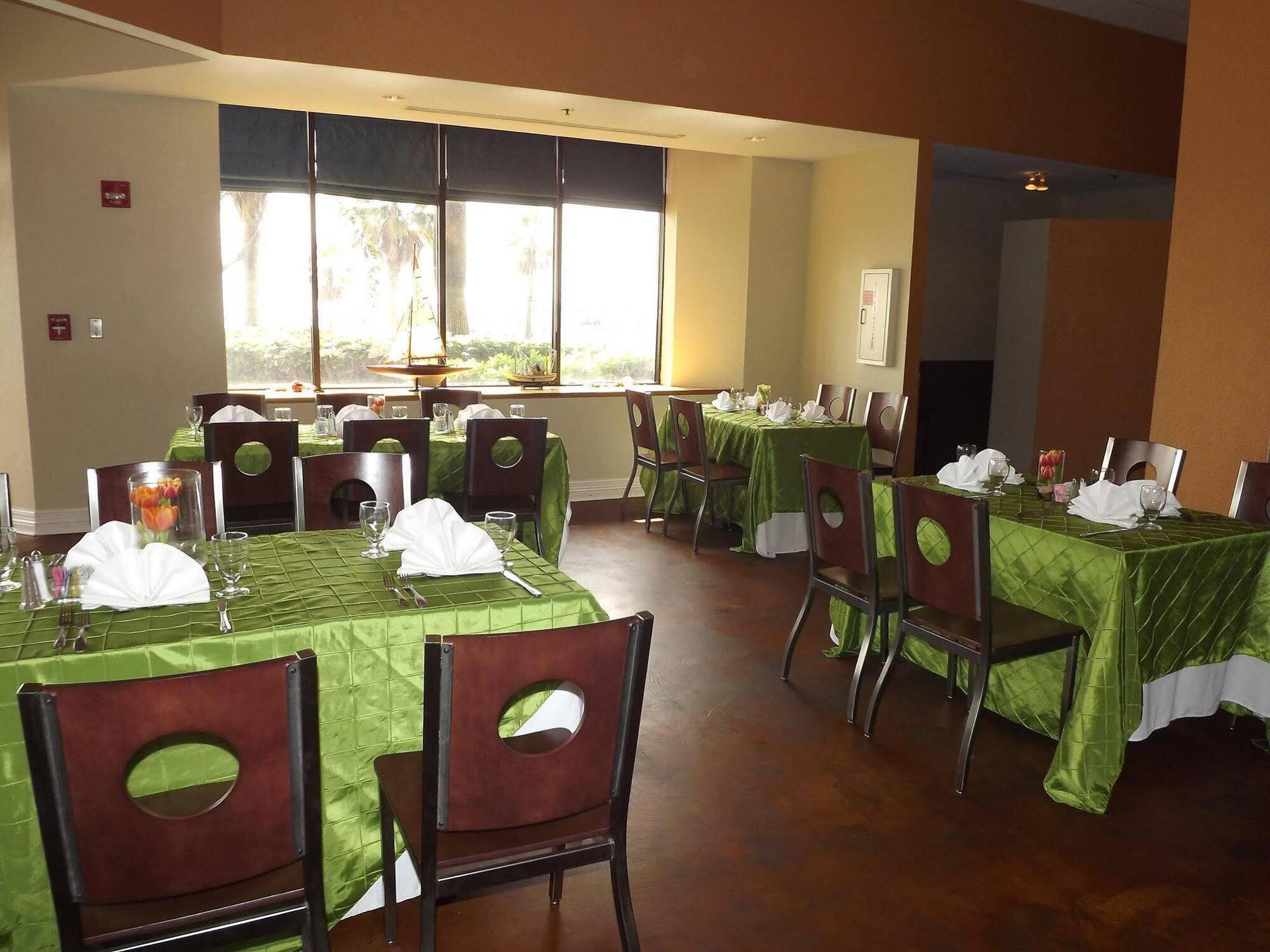 Holiday Inn Corpus Christi Downtown Marina By Ihg Экстерьер фото